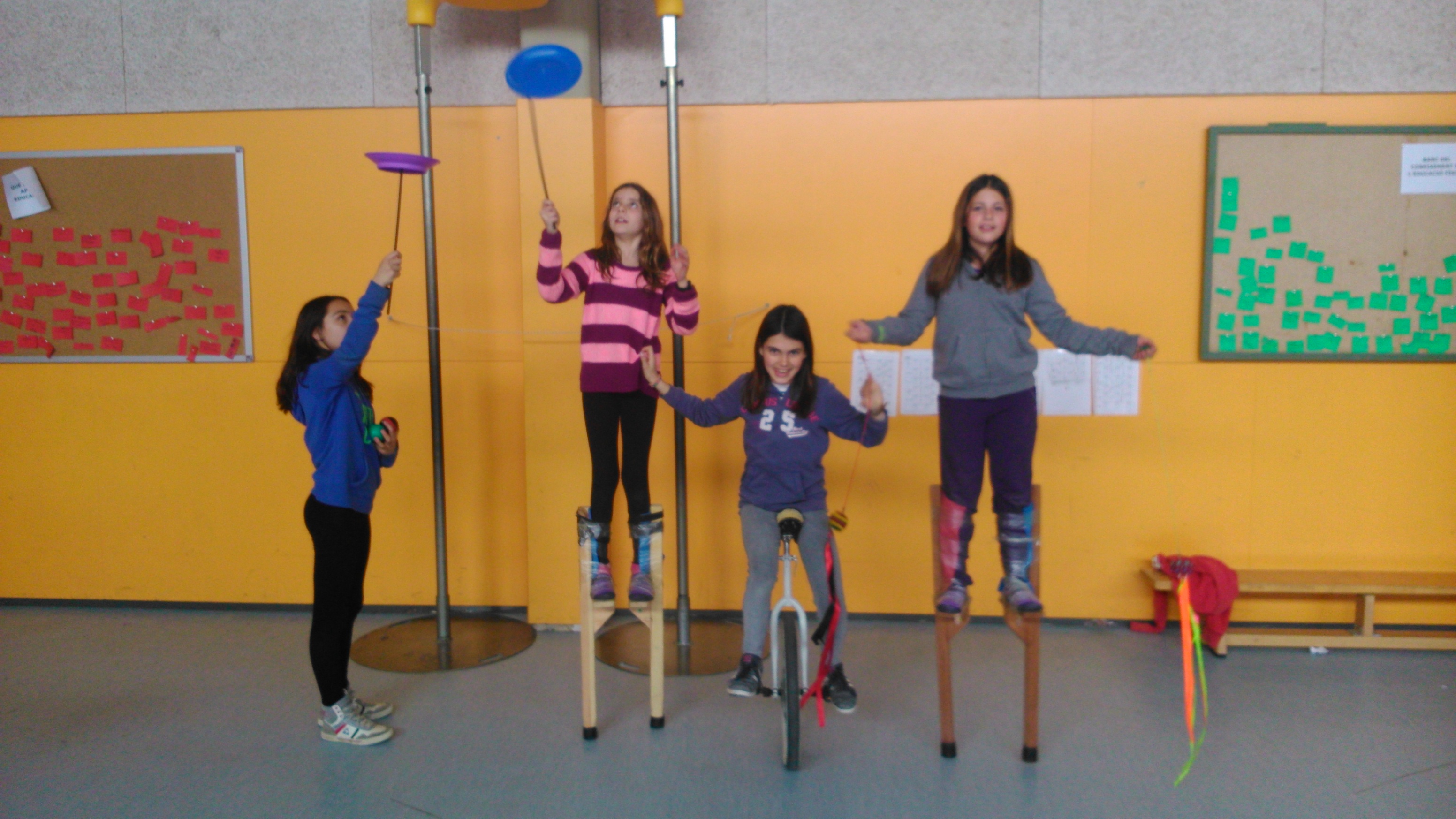 teatre i circ per als joves