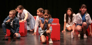 Teatro musical niñas niños escuela teatro barcelona interpretación el timbal
