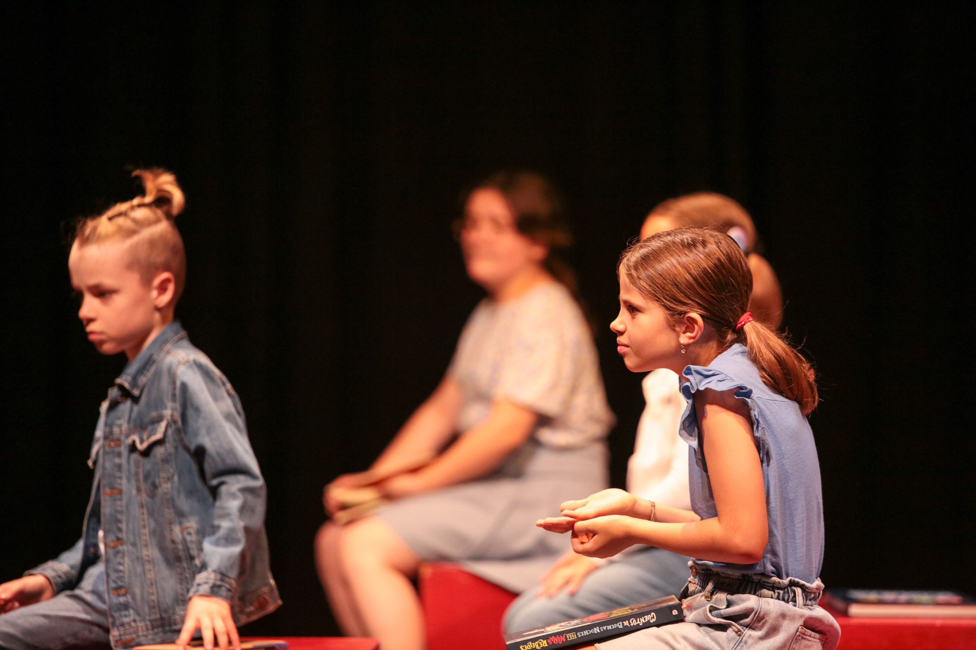 el timbal escola teatre barcelona interpretació cursos regulars infants joves