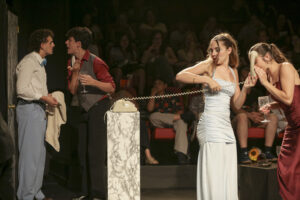 Curs d'iniciació al teatre el timbal